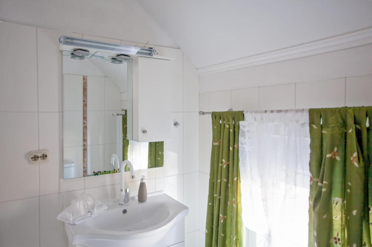 Vila Rosa Vukovar Bed & Breakfast エクステリア 写真
